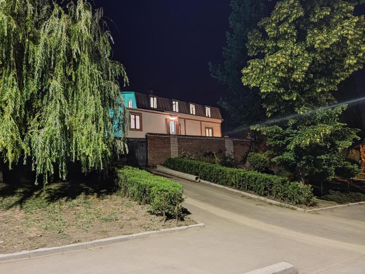 Guest House Spartak Tbiliszi Kültér fotó