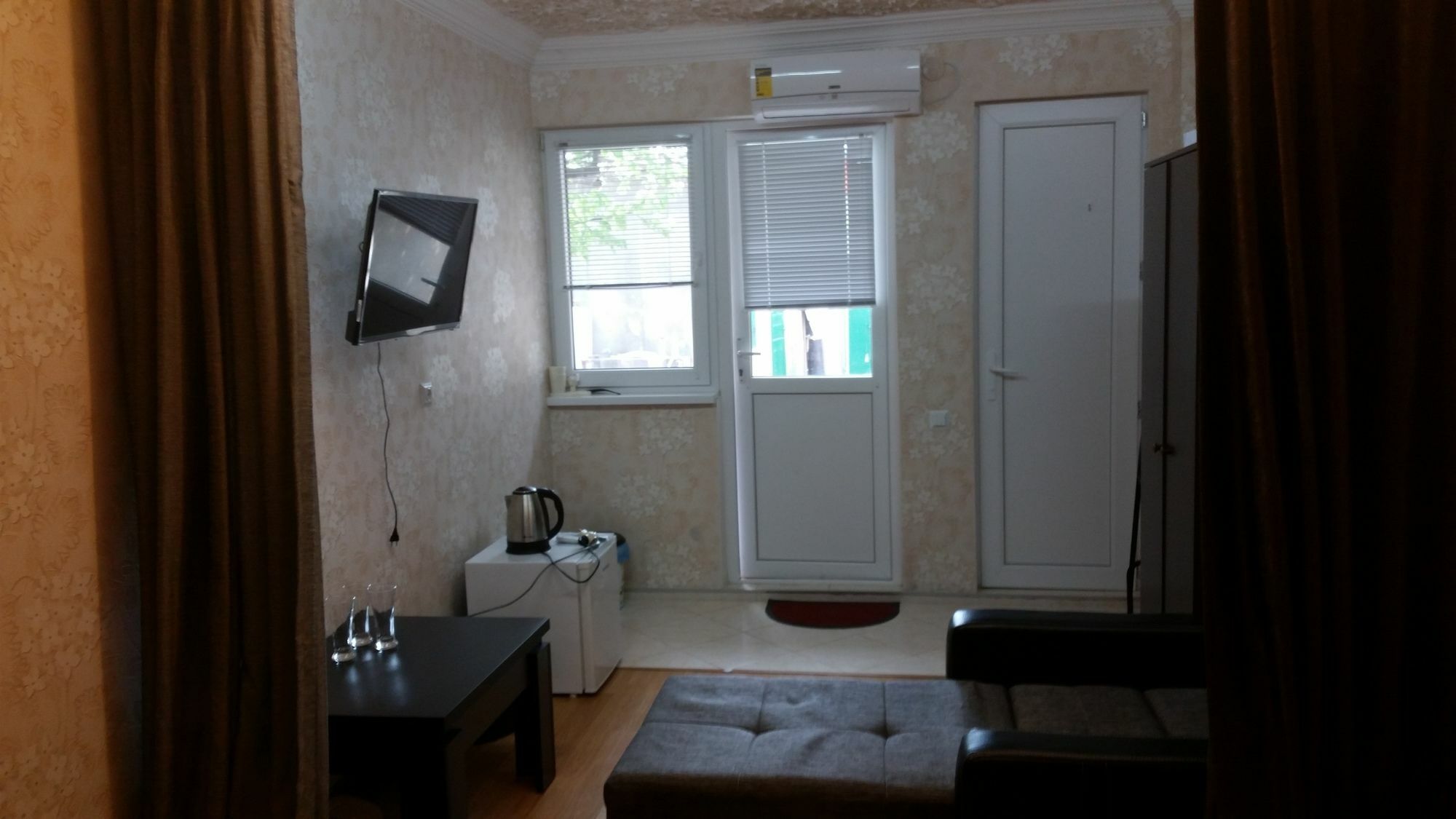 Guest House Spartak Tbiliszi Kültér fotó